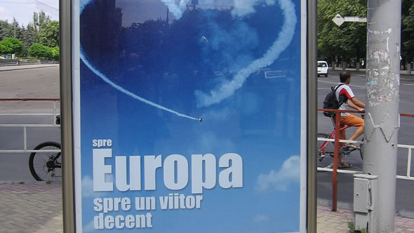 "Towards Europe" poster in Chisinau. Photo: flickr/giocomai