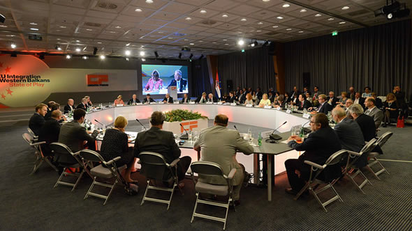 Round table discussion. Photo: Croatian MFA