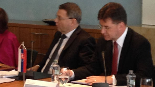 Czech Foreign Minister Lubomir Zaoralek and Slovak Deputy Prime Minister and Foreign Minister Miroslav Lajcak during Kristof's presentation. Photo: ESI