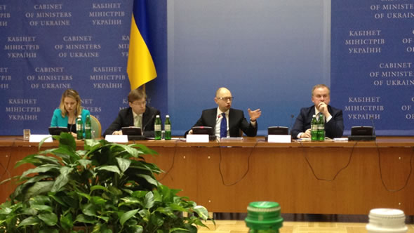 Meeting with Prime Minister Arseniy Yatsenyuk. Photo: ESI