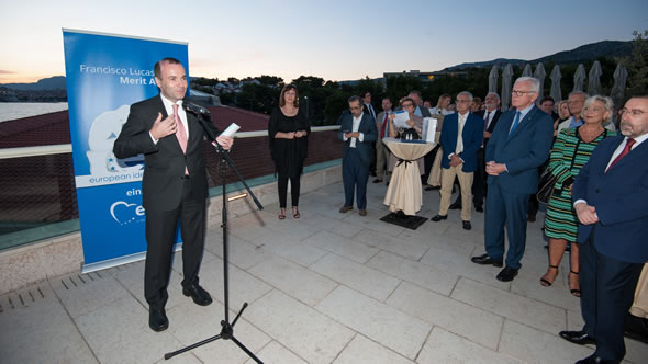 Manfred Weber, Chair of the EPP Group in the European Parliament, welcomes participants. Photo: EIN
