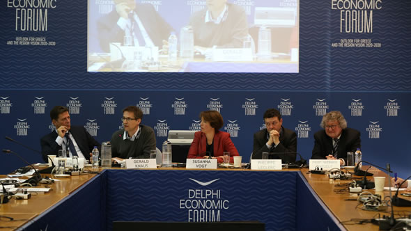 Miltiadis Varvitsiotis – Gerald Knaus – Susanna Vogt – Philippe Leclerc – Werner Patzelt. Photo: Delphi Economic Forum