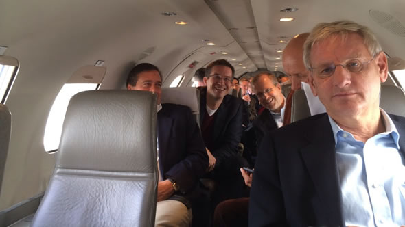 Sweden – flying to Gotland. Here with Stephen Nix, head of IRI Eurasia, David Kramer, head of Freedom House, and Carl Bildt. Photo: ESI