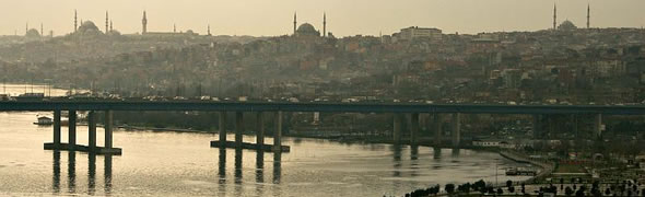 Istanbul, view from Eyup. Photo: Alan Grant
