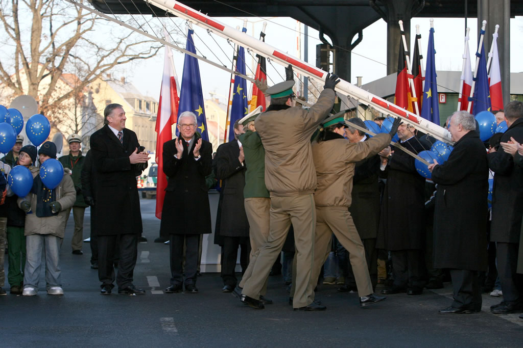 José Manuel Barroso, President of the EC, took part in the celebrations for the enlargement of the Schengen area which were held in Zittau, a town on the border of Germany, Poland and the Czech Republic on 21 December 2007. Photo:  European Commission